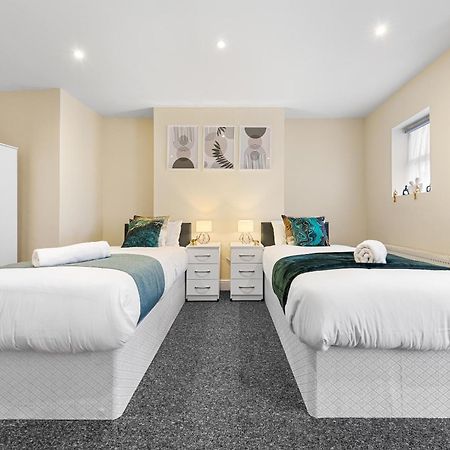 Elegant 2Br London Hideaway- King Bed, Sleeps 6 - Parking- Instant Book- 20 Percent Off Limited Time! Barnet Luaran gambar