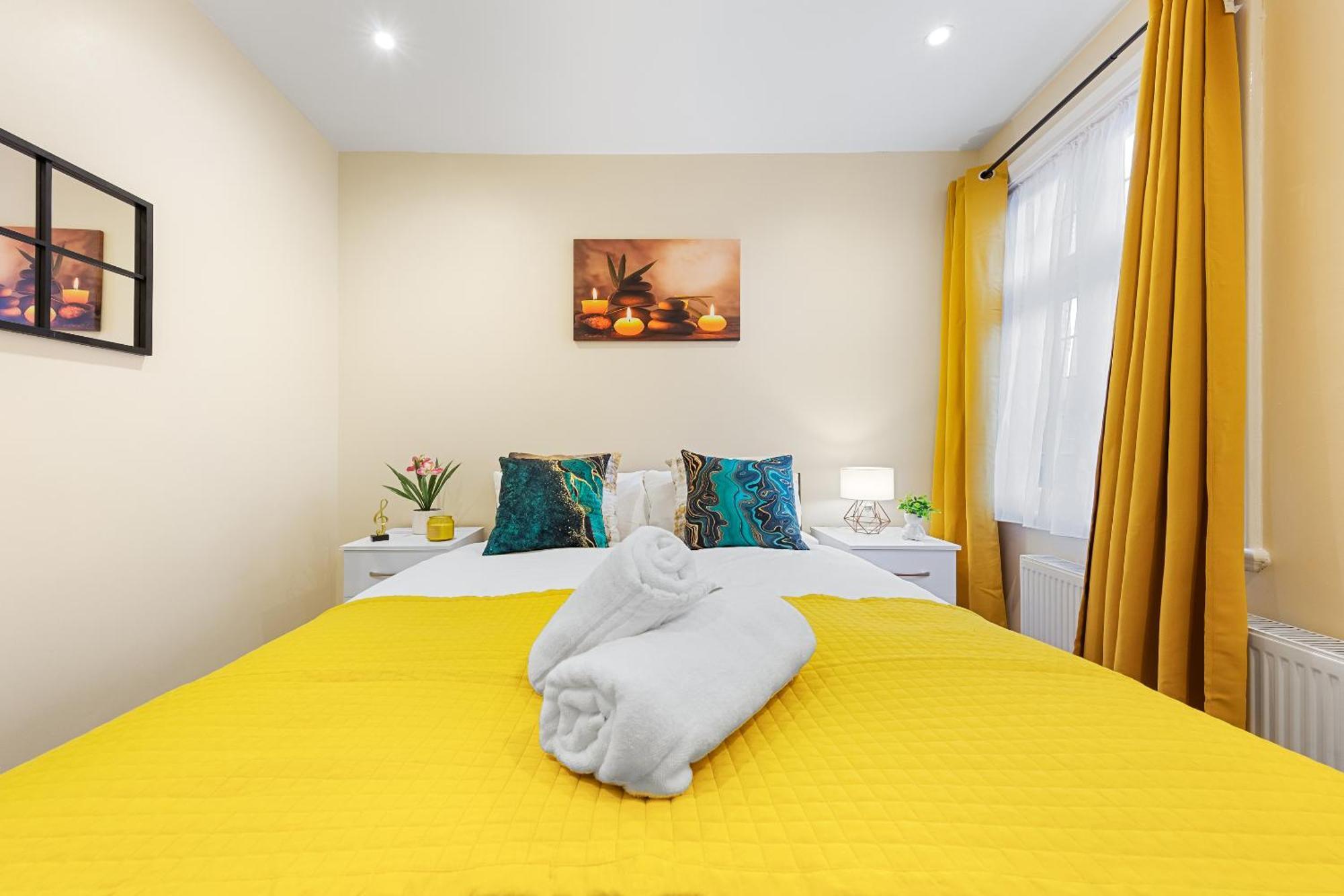Elegant 2Br London Hideaway- King Bed, Sleeps 6 - Parking- Instant Book- 20 Percent Off Limited Time! Barnet Luaran gambar